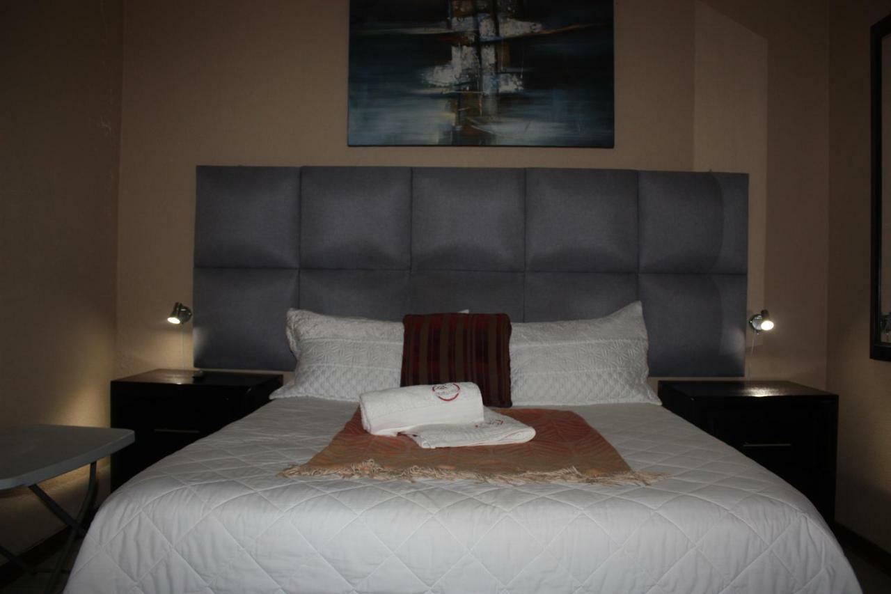 On Hill Lodge Bloemfontein Exterior foto