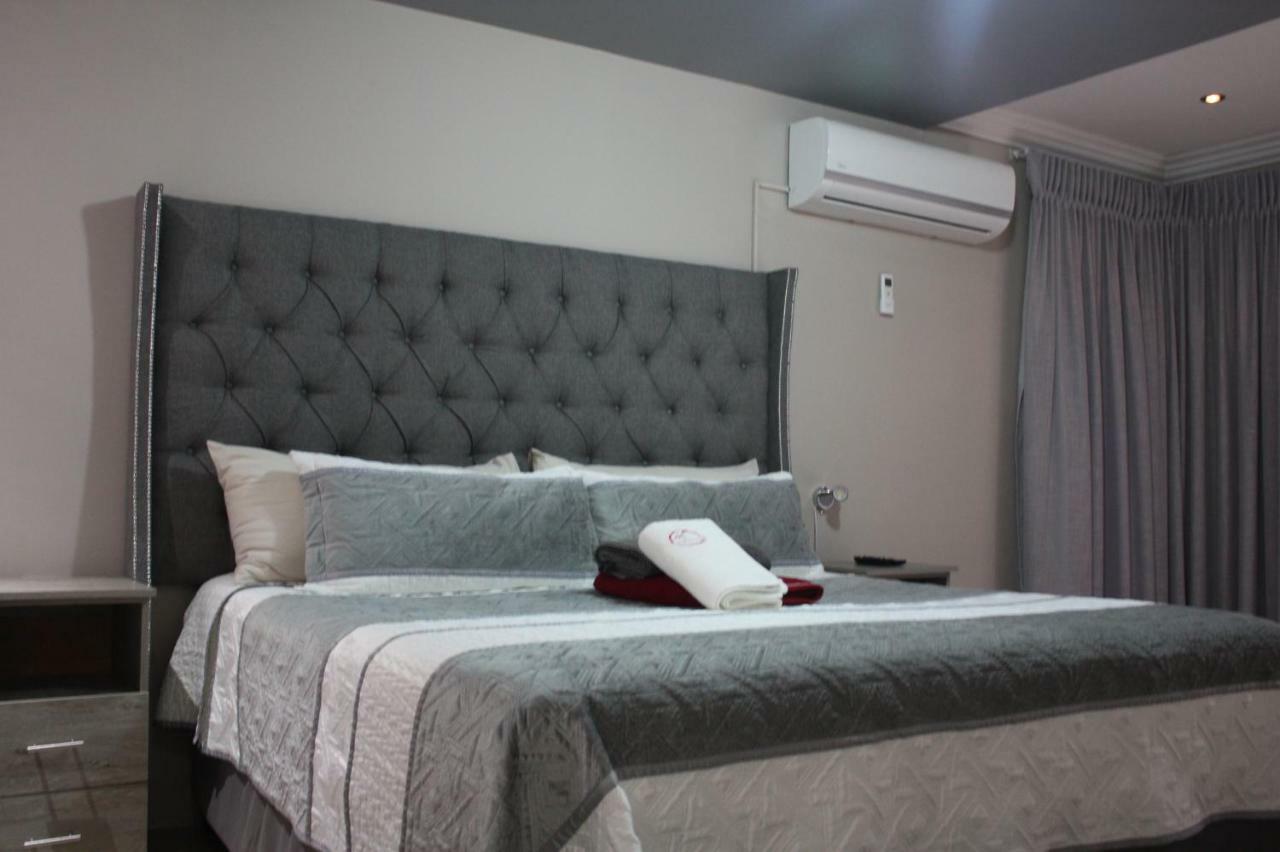 On Hill Lodge Bloemfontein Exterior foto