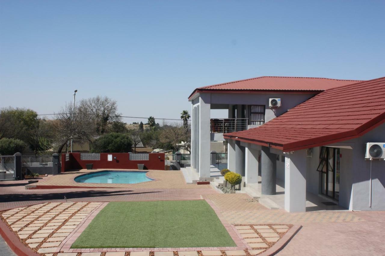 On Hill Lodge Bloemfontein Exterior foto